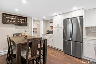 1285 Hope St, Stamford, CT 06907 - Photo 4