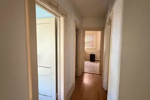 378 Commonwealth Ave, New Britain, CT 06053 - Photo 10