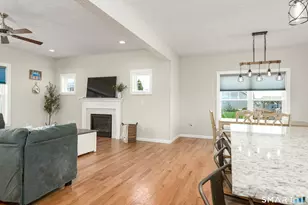 71 Middle Rd, East Windsor, CT 06016 - Photo 10