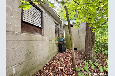 2 Melbourne Street, Naugatuck, CT 06770 - Photo 6