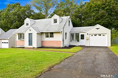 14 Beechwood Drive, Wallingford, CT 06492 - Photo 2