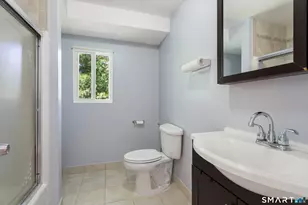 124 Branca Ct, Milford, CT 06461 - Photo 20