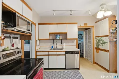 175 Newton Street, Meriden, CT 06450 - Photo 12