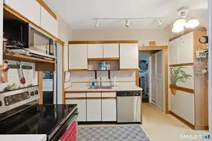 175 Newton St, Meriden, CT 06450 - Photo 12