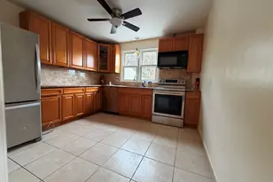 40 Travis Ave, Stamford, CT 06905 - Photo 4