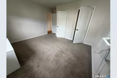 40 Travis Avenue, Stamford, CT 06905 - Photo 12