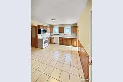 396 Park Street #3, New Britain, CT 06051 - Photo 2