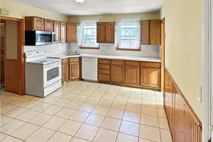396 Park St, New Britain, CT 06051 - Photo 2