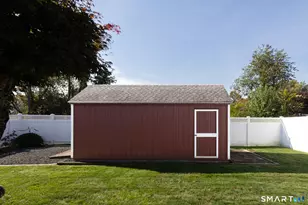 27 Kodak St, Waterbury, CT 06704 - Photo 10