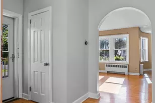 23 Frank St, Trumbull, CT 06611 - Photo 2