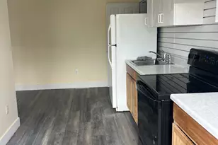 99 High St, Winchester, CT 06098 - Photo 8