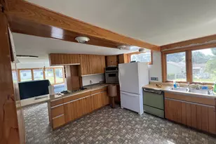 331 Griswold St, Glastonbury, CT 06033 - Photo 8