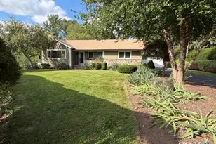 35 Greenwood Dr, Trumbull, CT 06611 - Photo 1