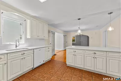 41 Grasso Terrace, Bridgeport, CT 06604 - Photo 14