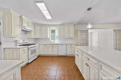 41 Grasso Terrace, Bridgeport, CT 06604 - Photo 12