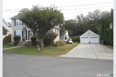 13 Burritt Place, Naugatuck, CT 06770 - Photo 4