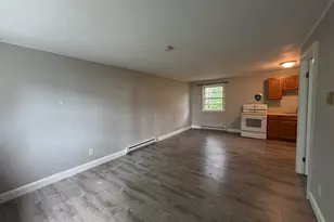 54 Monroe St, Branford, CT 06405 - Photo 2
