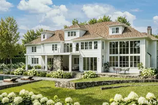 3 Woodside Dr, Greenwich, CT 06830 - Photo 2