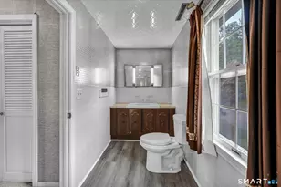 110 Goodspeed Ave, Meriden, CT 06451 - Photo 28