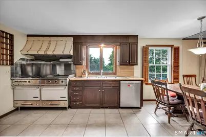 110 Goodspeed Avenue, Meriden, CT 06451 - Photo 4