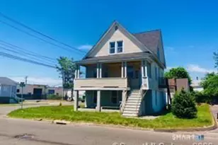 784 Honeyspot Rd, Stratford, CT 06615 - Photo 1