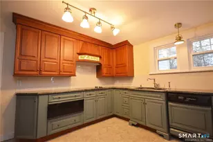 86 Main St, Newtown, CT 06470 - Photo 6