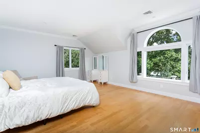 42 Woodledge Road, Stamford, CT 06907 - Photo 14