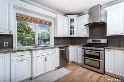 42 Woodledge Road, Stamford, CT 06907 - Photo 6