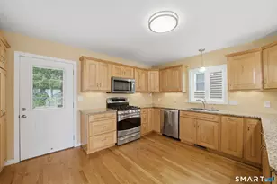 64 Hawthorne St, West Haven, CT 06516 - Photo 14