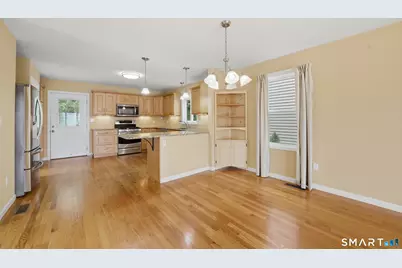 64 Hawthorne Street, West Haven, CT 06516 - Photo 12