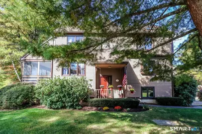 3 Rockview Circle #3, Monroe, CT 06468 - Photo 2