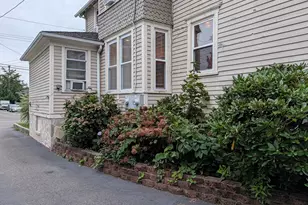 46 Florence Ave, New Haven, CT 06513 - Photo 2
