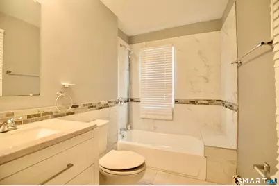 807 Brewster Street, Bridgeport, CT 06605 - Photo 6