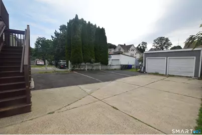 807 Brewster Street, Bridgeport, CT 06605 - Photo 10