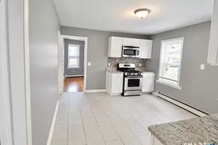 807 Brewster St, Bridgeport, CT 06605 - Photo 2