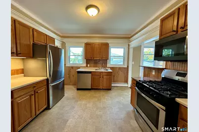 9 Park Street #2nd Floor, West Haven, CT 06516 - Photo 2