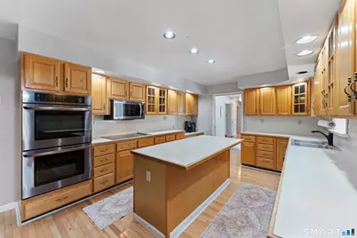 11 Lochdale Drive, Montville, CT 06370 - Photo 4