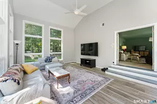 11 Lochdale Dr, Montville, CT 06370 - Photo 8