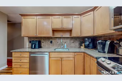 22 Oriole Drive, Norwalk, CT 06851 - Photo 10