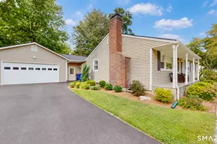 22 Oriole Dr, Norwalk, CT 06851 - Photo 4