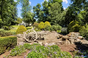 38-48-58 Quaker Ln, Greenwich, CT 06831 - Photo 24