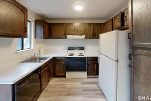839 Blackstone Vlg, Meriden, CT 06450 - Photo 10