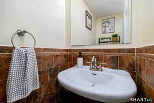 58 Patricia Rd, Bridgeport, CT 06606 - Photo 24
