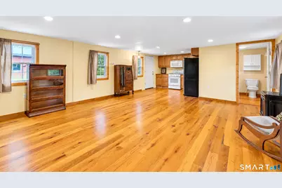 110 West High Street, East Hampton, CT 06424 - Photo 32
