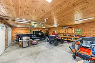 6 Pine Valley Dr, Voluntown, CT 06384 - Photo 14