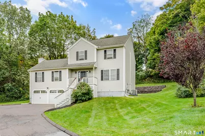 35 Lou Ann Terrace, Meriden, CT 06450 - Photo 2