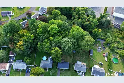 101 Beatrice Drive, West Haven, CT 06516 - Photo 24