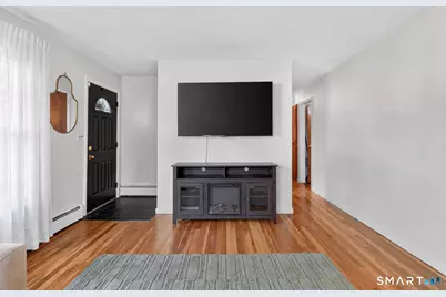 101 Beatrice Drive, West Haven, CT 06516 - Photo 4