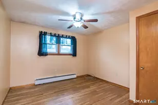 10 Sun St, Enfield, CT 06082 - Photo 16