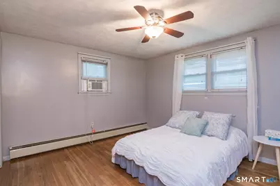 10 Sun Street, Enfield, CT 06082 - Photo 12